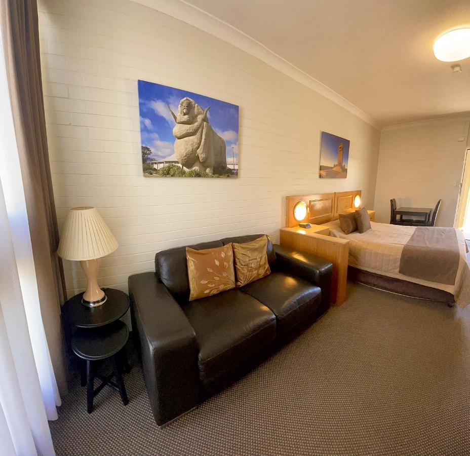 Goulburn Motor Inn Екстер'єр фото